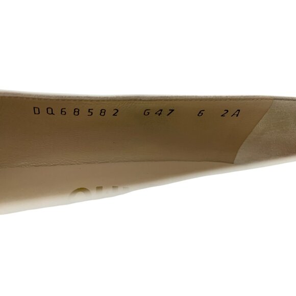 Ferragamo White Beige Leather Heels Low Chunky 1.5" Heel Italy Size 6AA I10067 - Picture 5 of 13